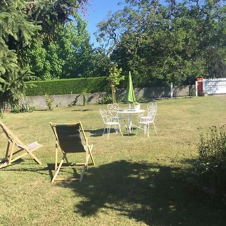 Charmante Maison Avec Jardin, Proche Puy Du Fou Et Cholet, Wifi, Confort - Fr-1-622-48 * Les Gardes