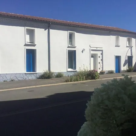 Charmante Maison Avec Jardin, Proche Puy Du Fou Et Cholet, Wifi, Confort - Fr-1-622-48 Vakantiehuis *