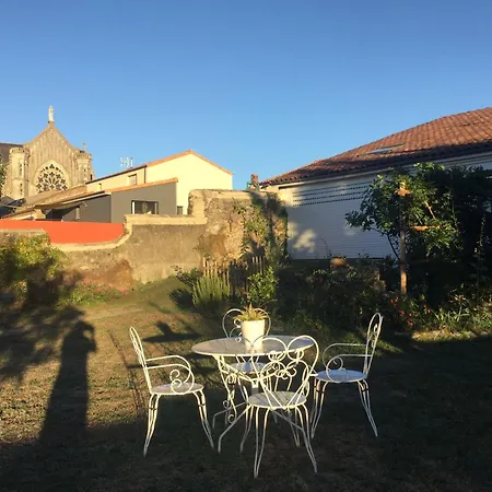 Charmante Maison Avec Jardin, Proche Puy Du Fou Et Cholet, Wifi, Confort - Fr-1-622-48 Les Gardes