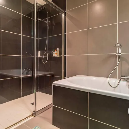 Charmante Maison Avec Jardin, Proche Puy Du Fou Et Cholet, Wifi, Confort - Fr-1-622-48 * Les Gardes