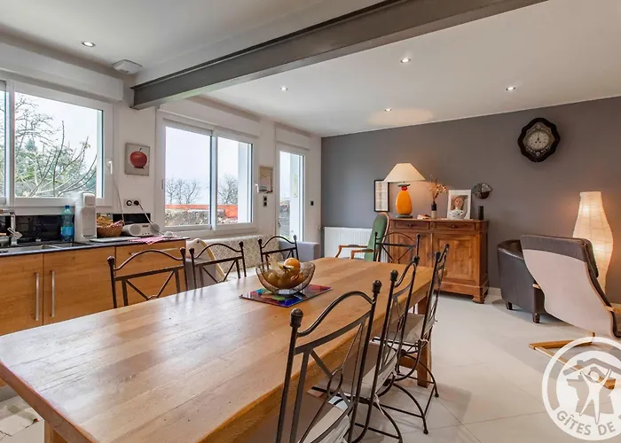 Charmante Maison Avec Jardin, Proche Puy Du Fou Et Cholet, Wifi, Confort - Fr-1-622-48 Les Gardes