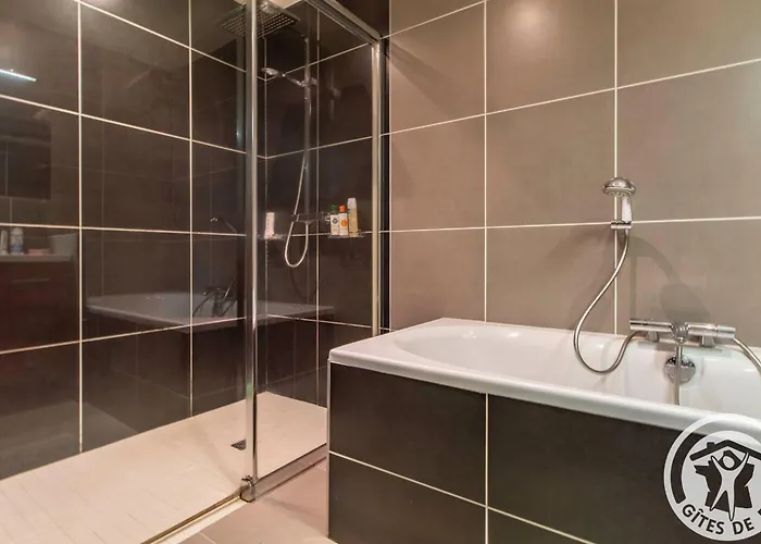 Charmante Maison Avec Jardin, Proche Puy Du Fou Et Cholet, Wifi, Confort - Fr-1-622-48 * Les Gardes