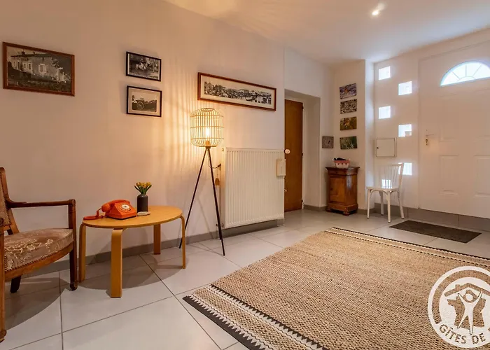 Charmante Maison Avec Jardin, Proche Puy Du Fou Et Cholet, Wifi, Confort - Fr-1-622-48 * Les Gardes